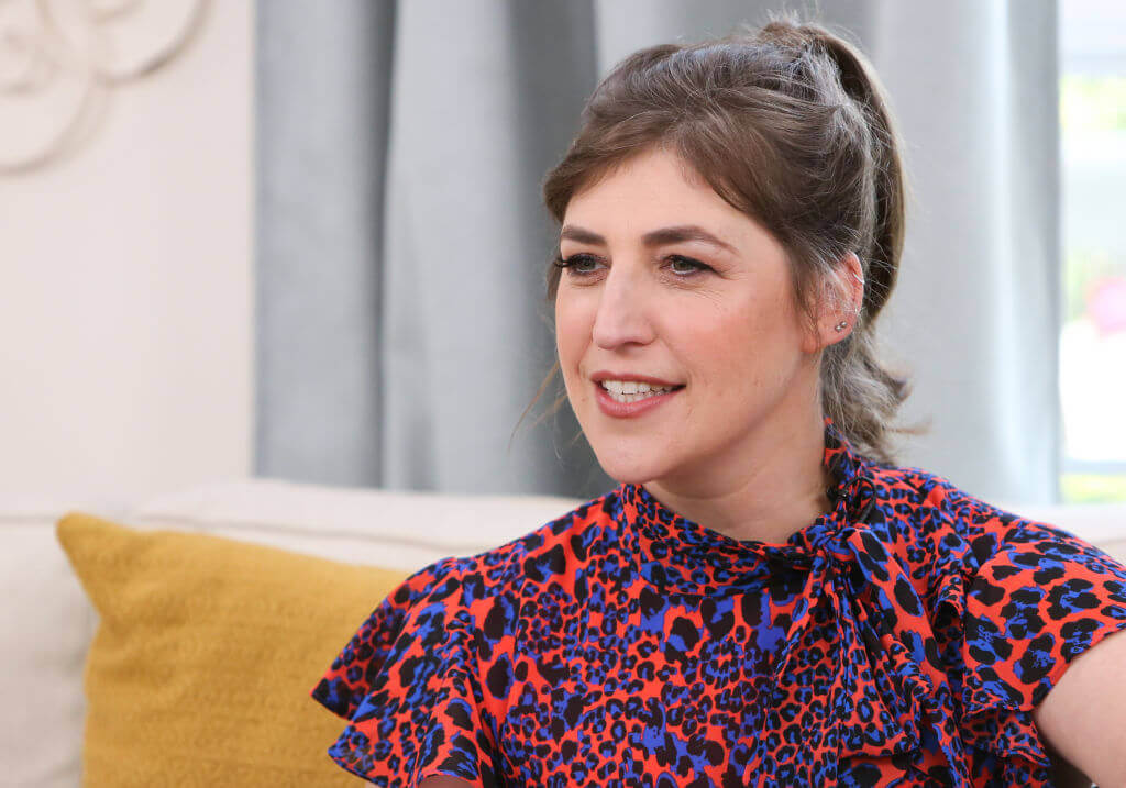 mayim-b-39039-27669.jpg