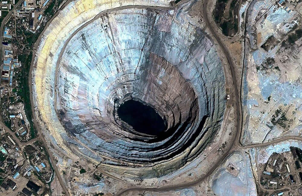 Diamond Mine (Russia) @Antje Ream / Pinterest.com