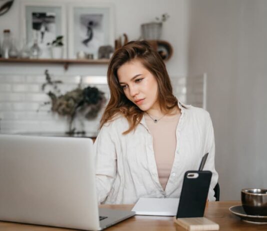 Source: Shutterstock.com / Alex Ost