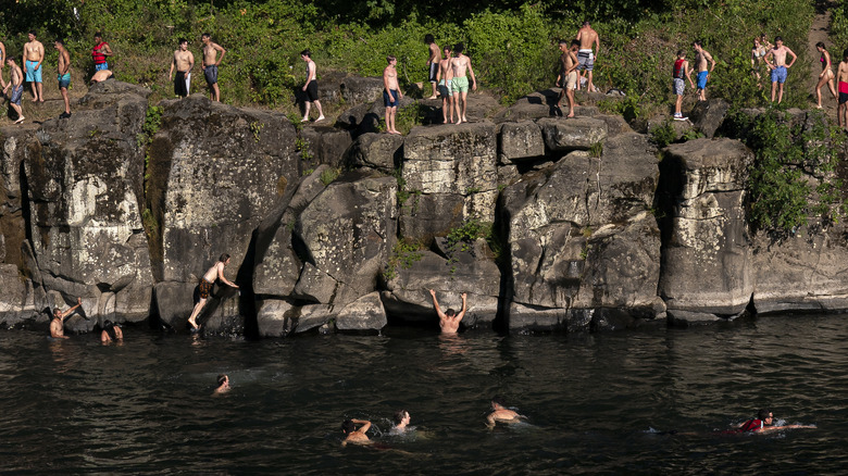 Jumper at High Rocks, Oregon