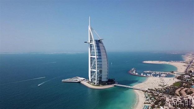 https://ezzin.com/wp-content/uploads/2025/01/hotels1.jpg